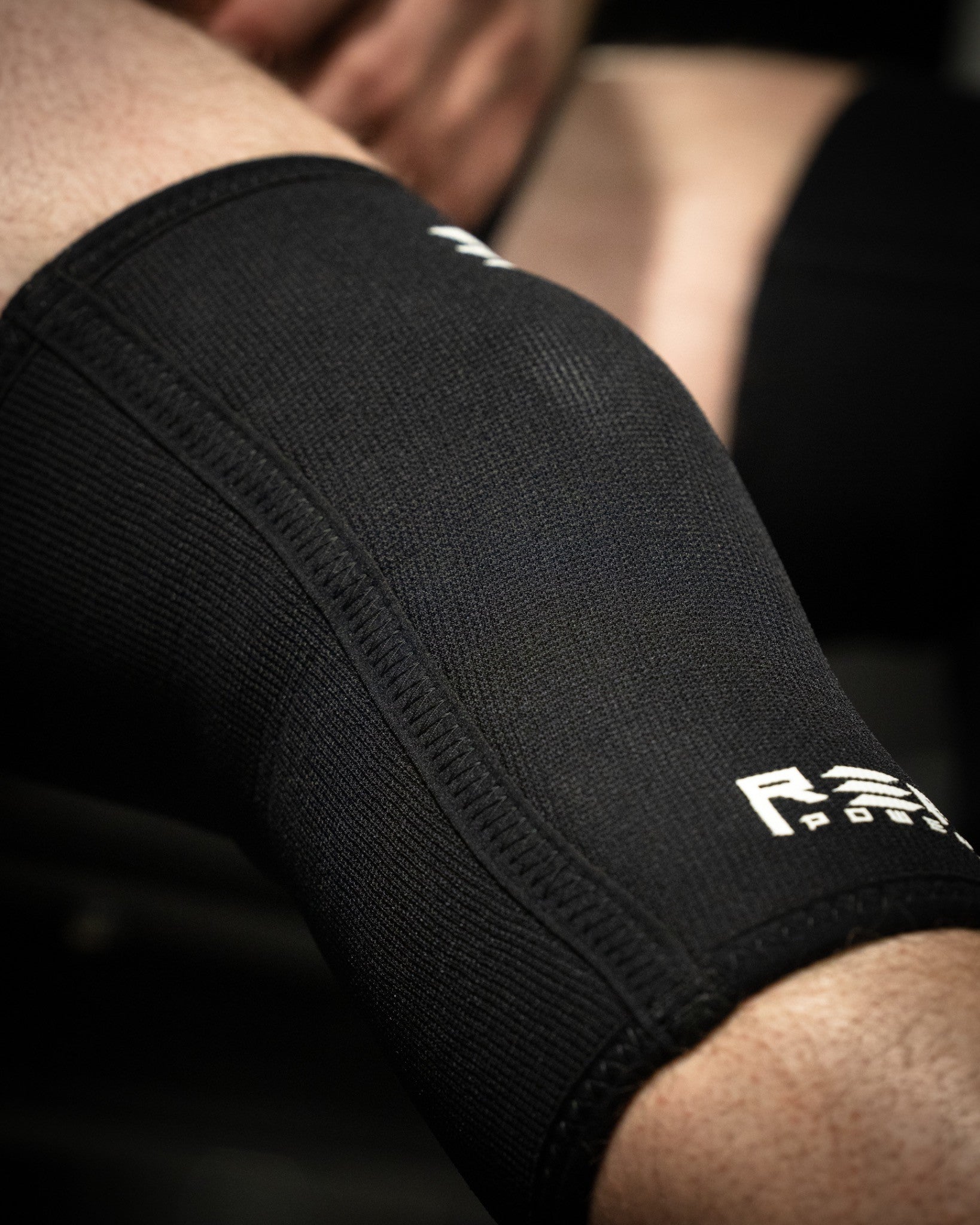 REPMAXニースリーブ3XL 7mm Silverback Knee Sleeves – REPMAX POWERLIFTING USA